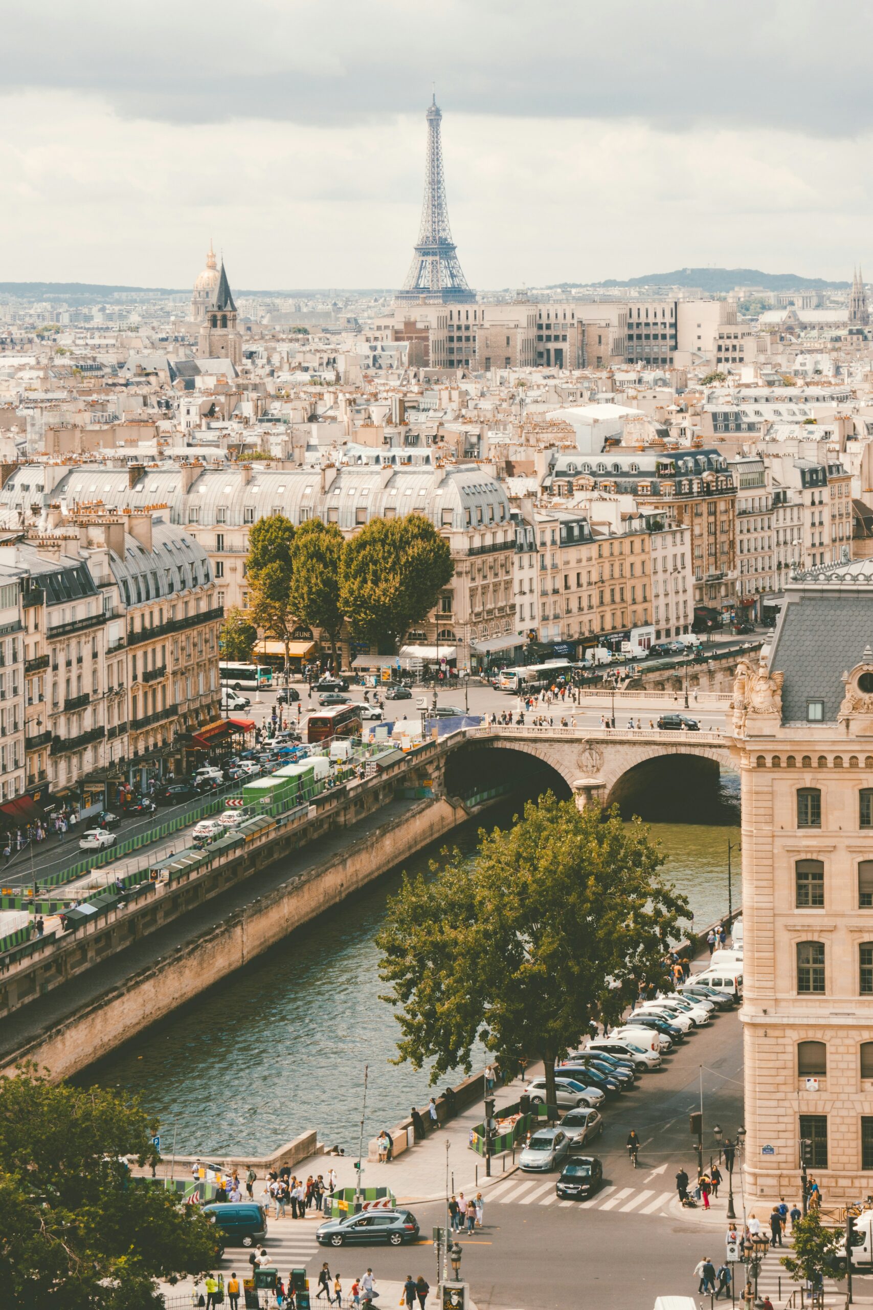 Read more about the article Discovering France: A Comprehensive Travel Guide